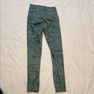 New Gymshark Green Butt Scrunch Leggings